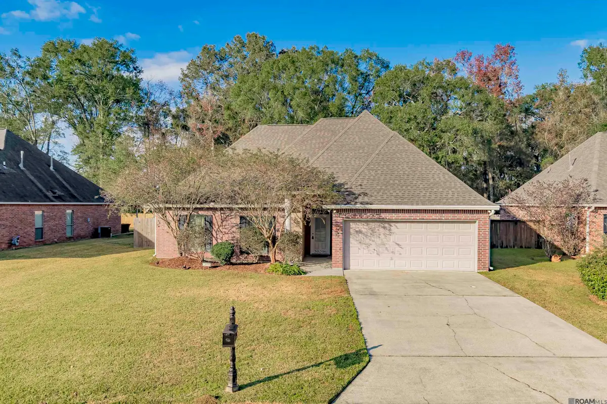 39096 Balmoral Dr, Prairieville, LA 70769 - Image #1