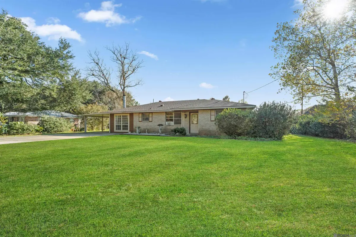 3952 Chestnut St, Zachary, LA 70791 - Image #1