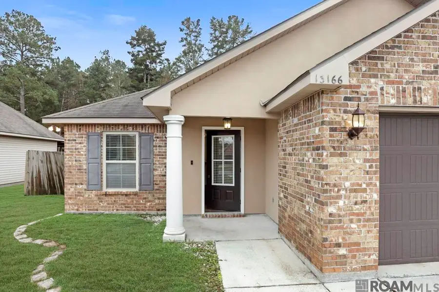 13166 Ribbonwood Dr, Denham Springs, LA 70726 - Image #2