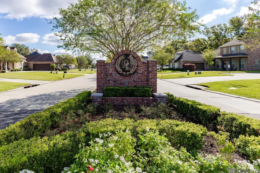 37483 Amalfi Dr, Prairieville, LA 70769 - Image #3