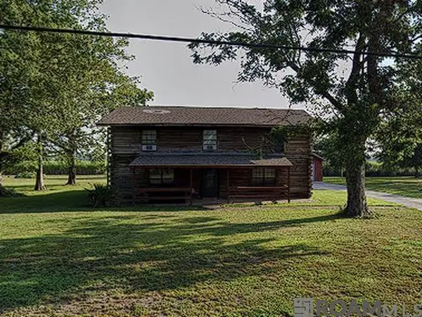 2742 Emily Dr, Port Allen, LA 70767