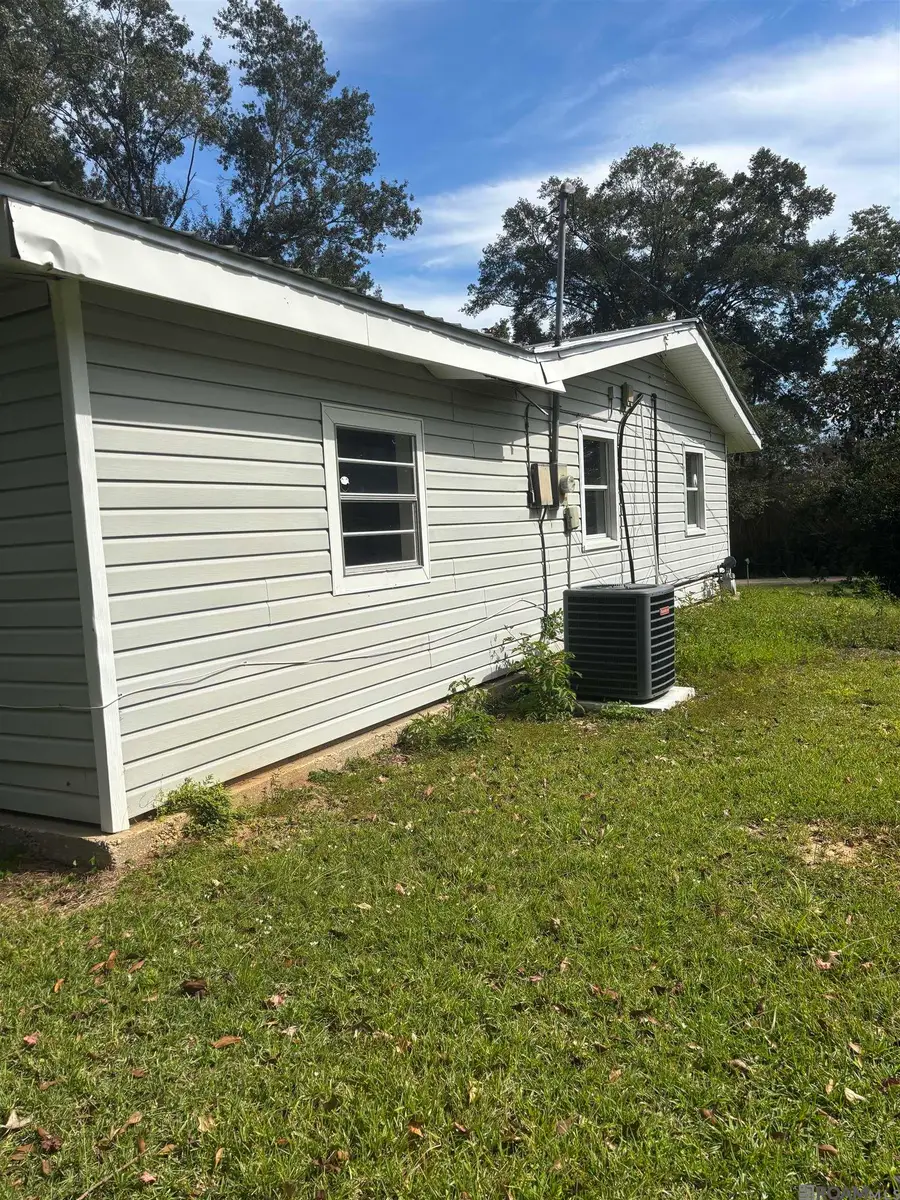 1651 Carey St, Denham Springs, LA 70726 - Image #2