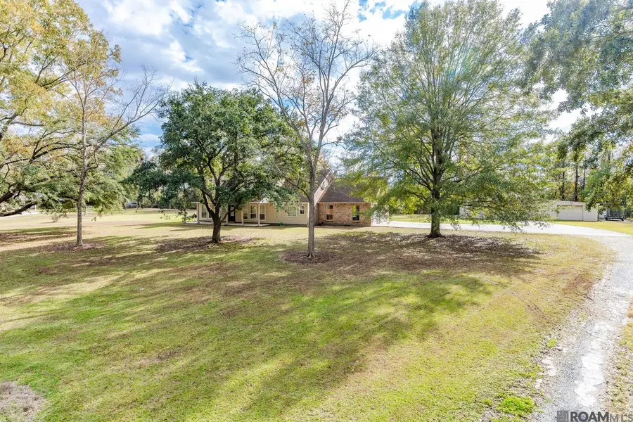 37213 Swamp Rd, Prairieville, LA 70769 - Image #2