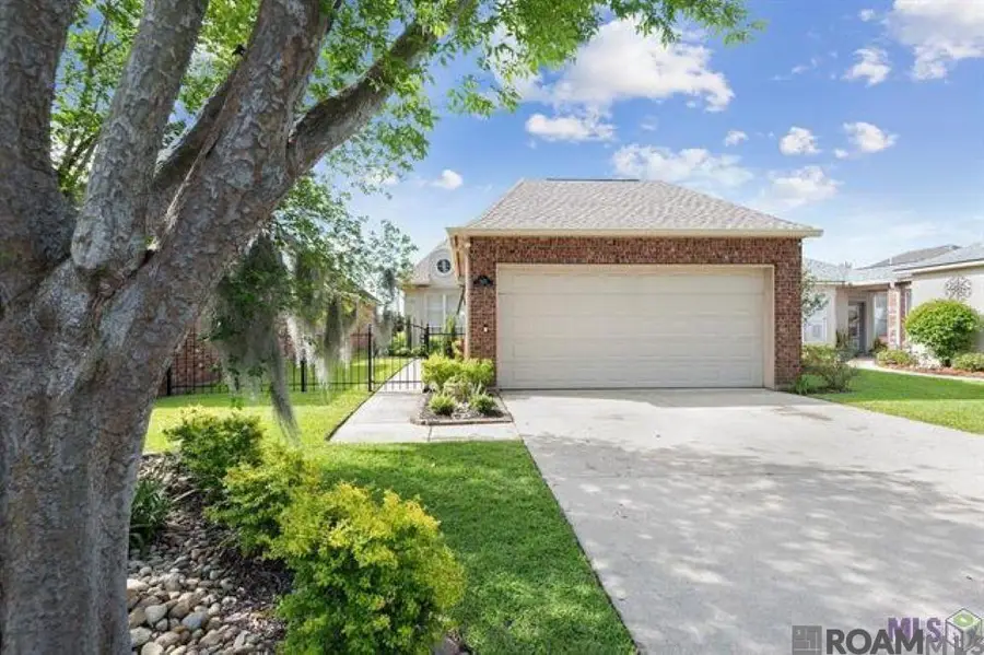 5432 Courtyard Dr, Gonzales, LA 70737 - Image #2