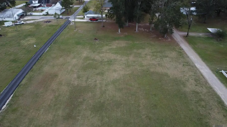 TBD R And V Way, Saint Amant, LA 70774 - Image #3