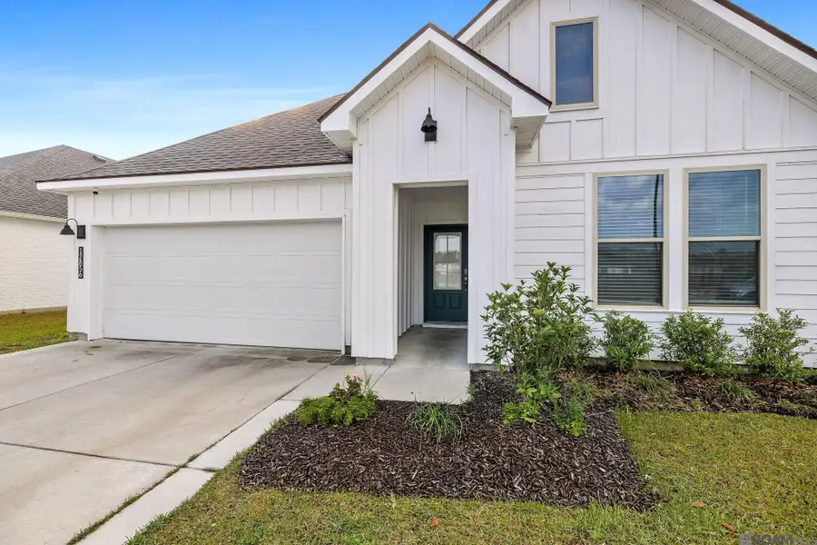12856 Silverbell Ave, Denham Springs, LA 70726 - Image #2