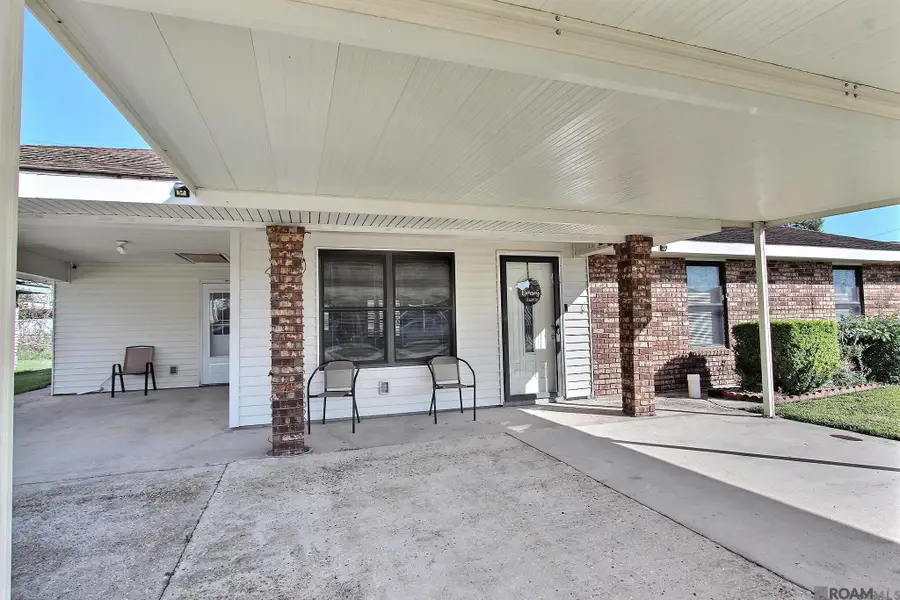 107 Anna St, Donaldsonville, LA 70346 - #3