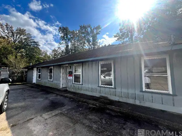 15644 Tiger Bend Rd, Saint George, LA 70817