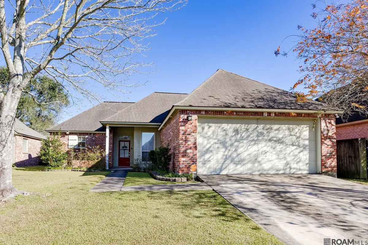 18377 Three Bars Dr, Baton Rouge, LA 70817 - Image #1