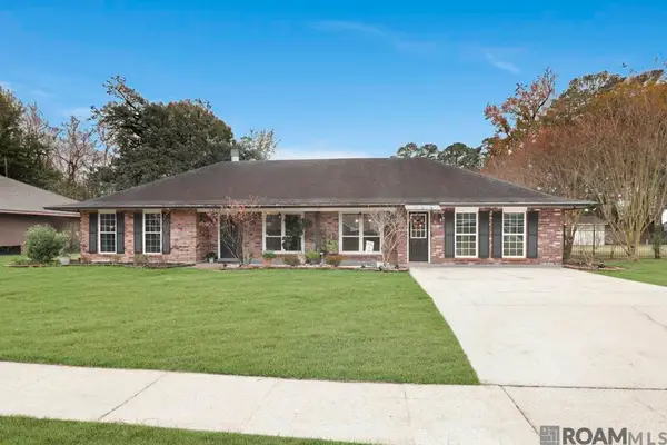 13726 Tech Dr, Central, LA 70818