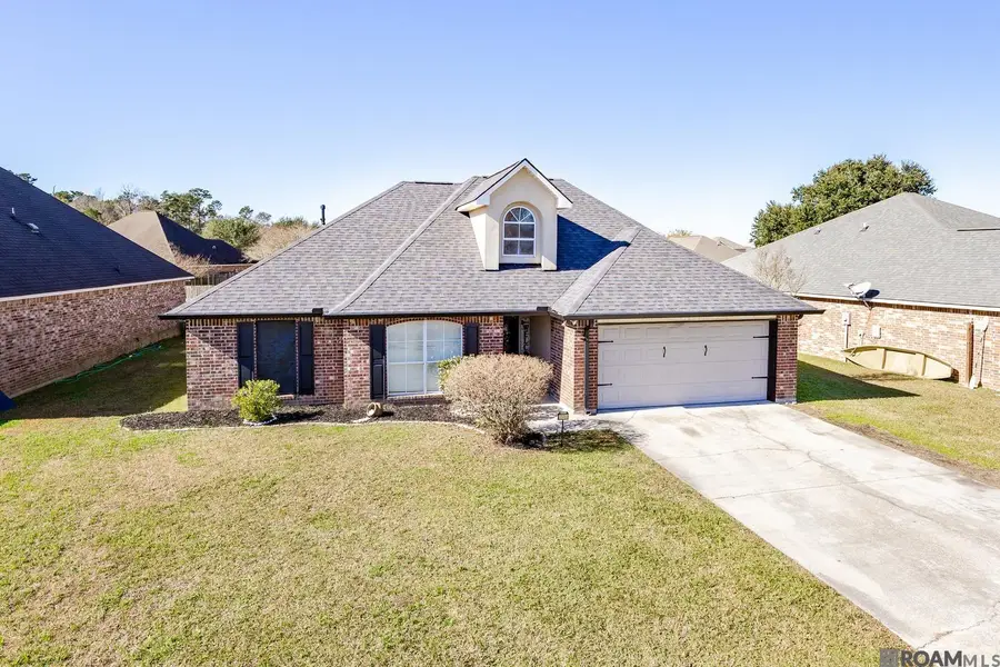 35983 Raleigh Dr, Denham Springs, LA 70706 - #3