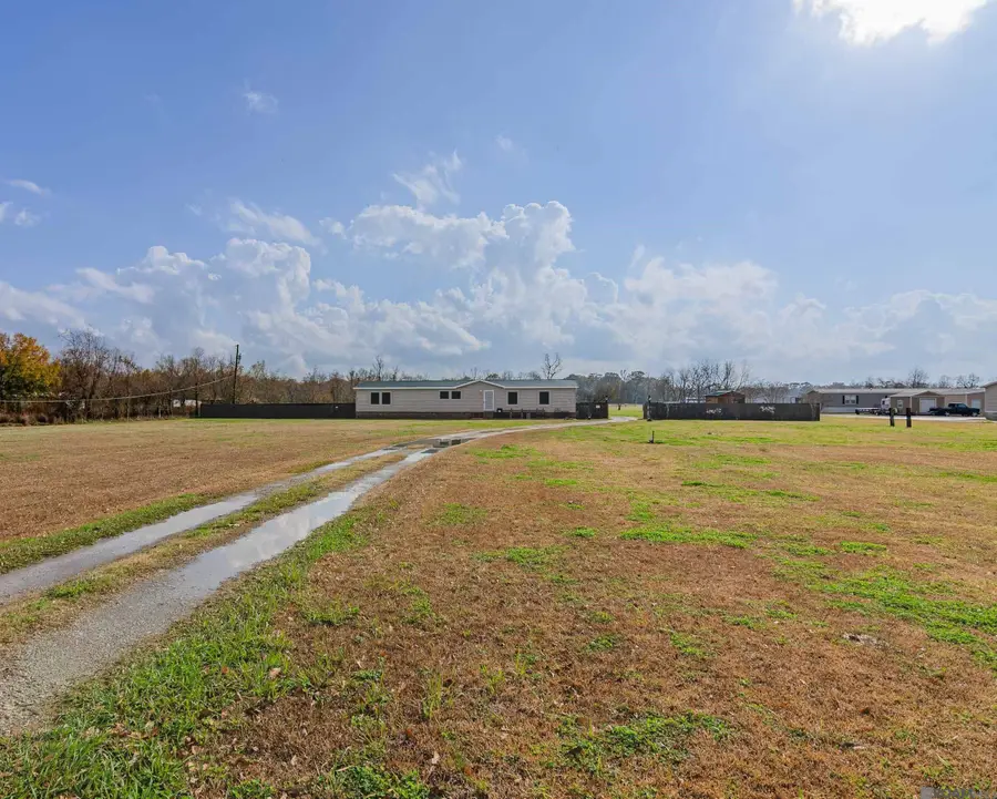 9450 Bueche Rd, Bueche, LA 70729 - Image #2