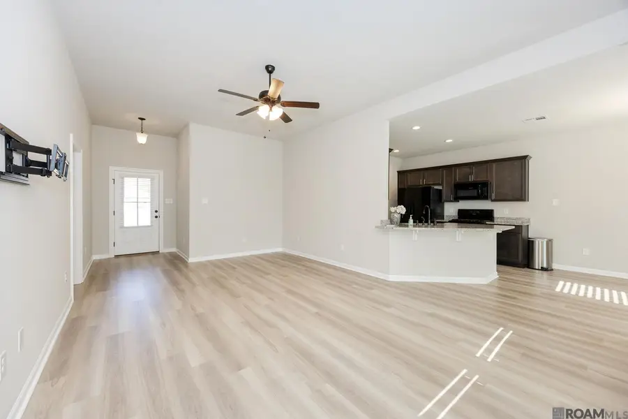 14032 Barrington Ave, Denham Springs, LA 70726 - Image #3
