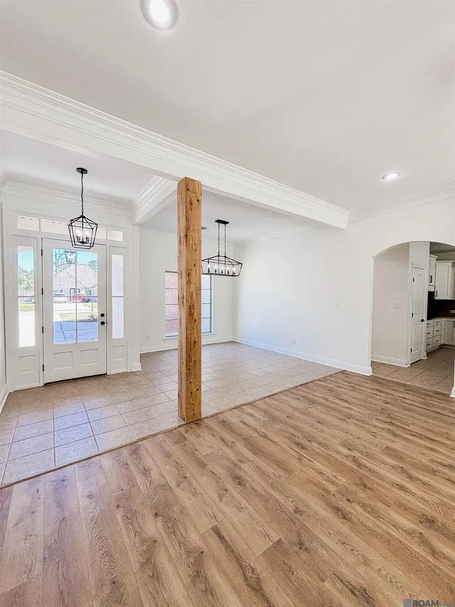 18175 River Landing Dr, Prairieville, LA 70769 - Image #2