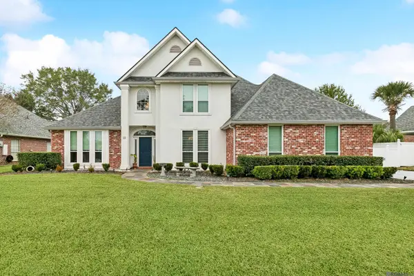 104 W Lakeview Dr, Laplace, LA 70068