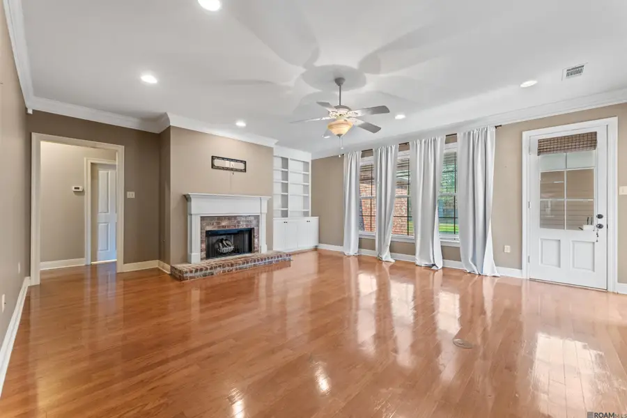 6243 Riverine Dr, Baton Rouge, LA 70820 - Image #3