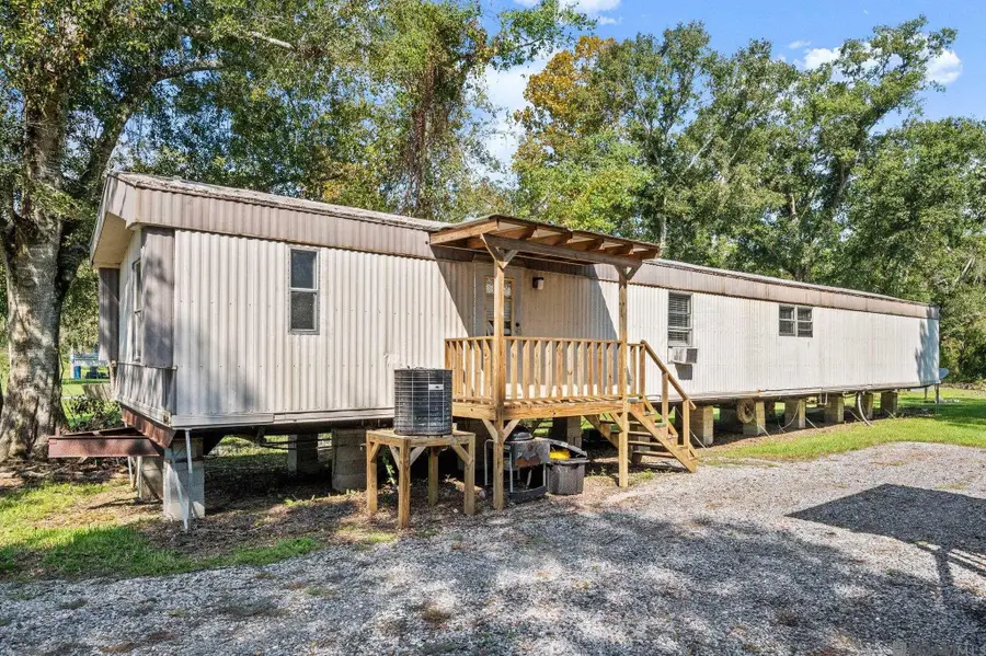 18443 La Trace Rd, French Settlement, LA 70733 - Image #3