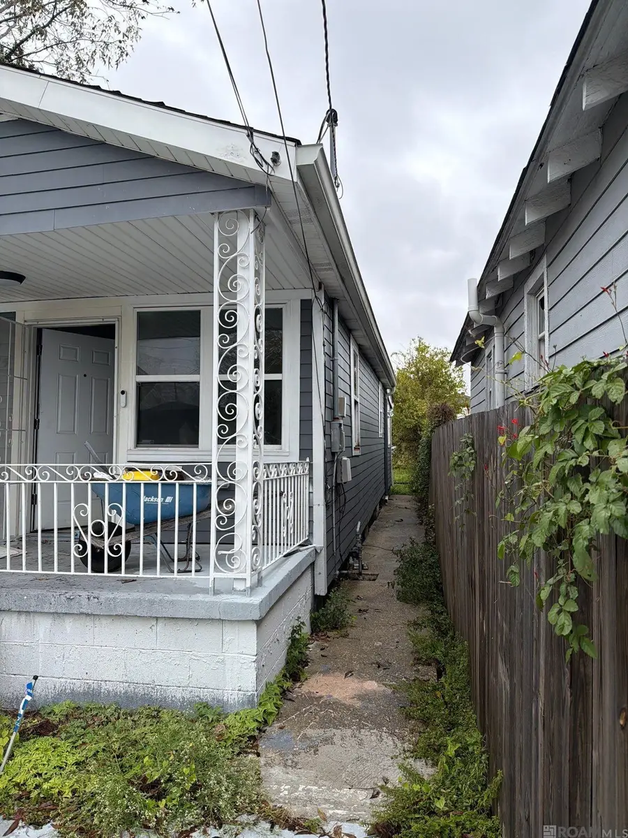 2115 N Rocheblave St, New Orleans, LA 70119 - Image #2