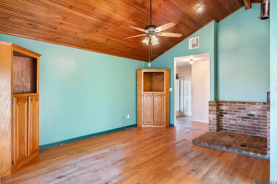 43054 Weber City Rd, Gonzales, LA 70737 - Image #2