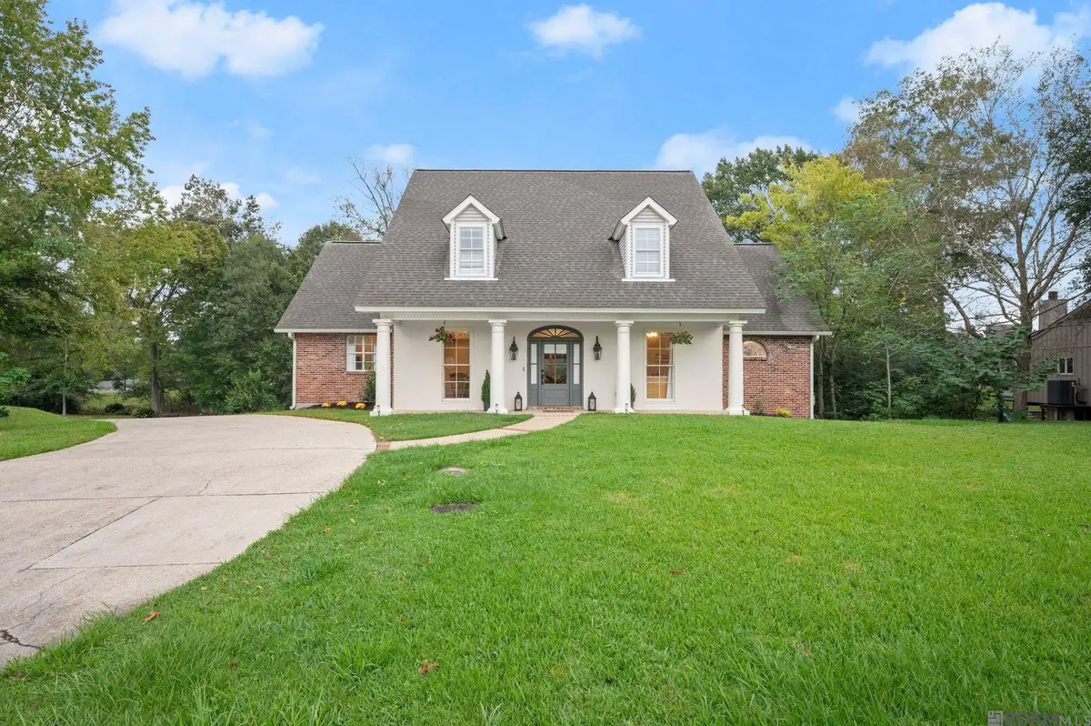 10813 N Oak Hills Pkwy, Baton Rouge, LA 70810 - Image #1