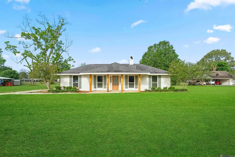 23045 Elberta Ln, Zachary, LA 70791 - Image #2