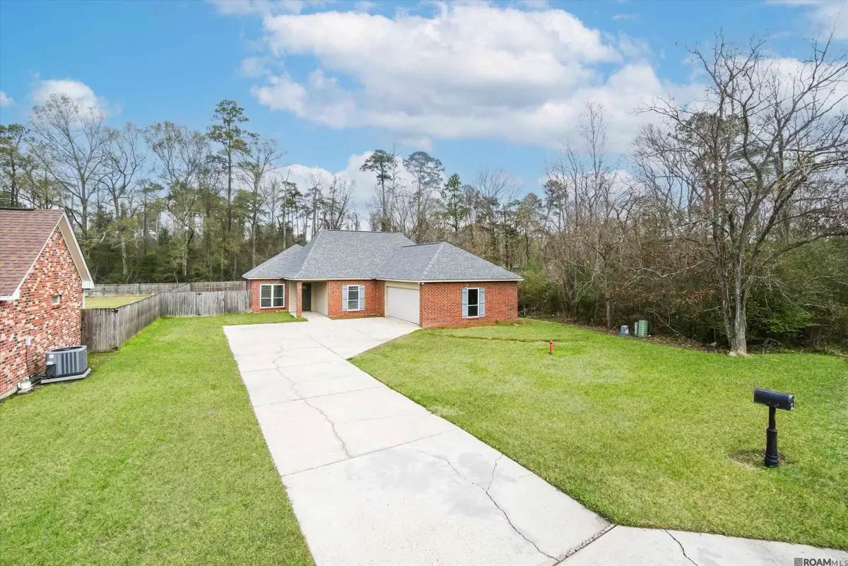 8085 Wolf Creek Place, Denham Springs, LA 70726 - Image #1