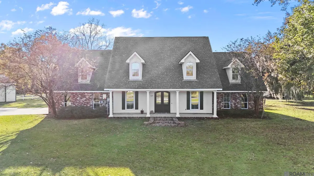 537 W Main St, Gonzales, LA 70737 - Image #1