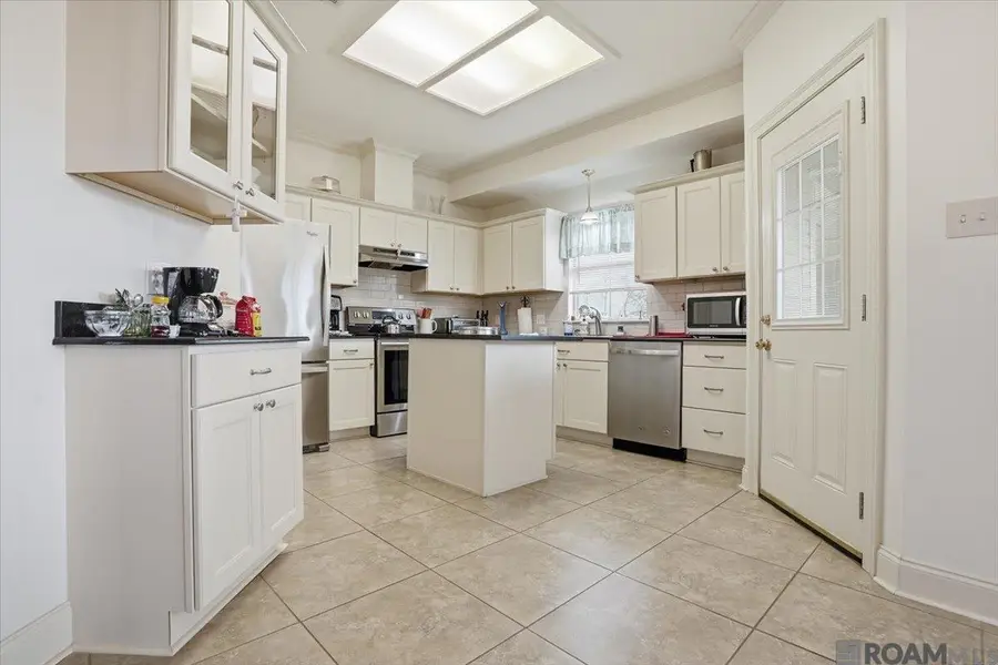 7231 Vice President Dr, Baton Rouge, LA 70817 - Image #2