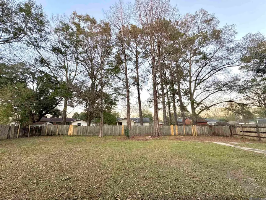 12757 Canterbury Dr, Baton Rouge, LA 70814 - Image #3