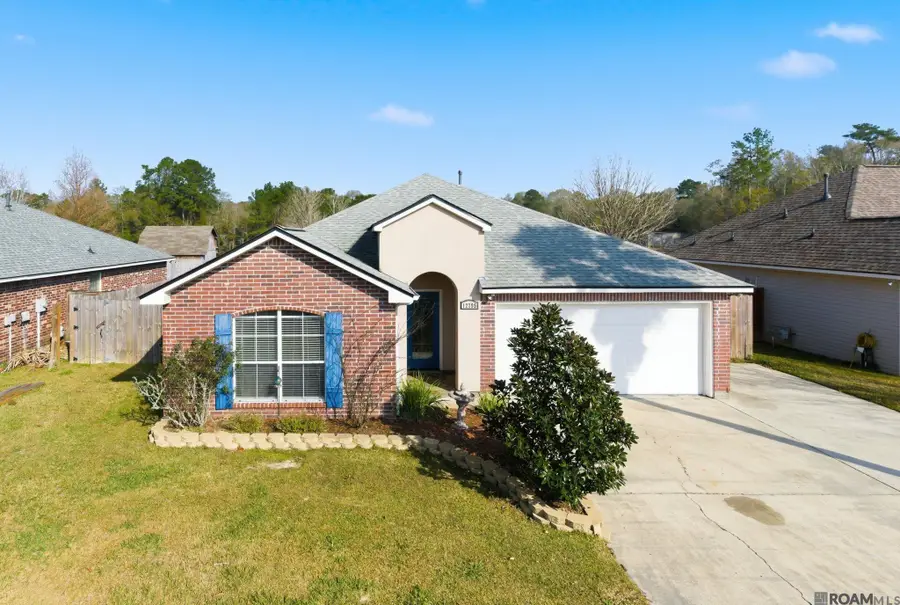 12795 Bonnie Bleu Dr, Denham Springs, LA 70726 - Image #2