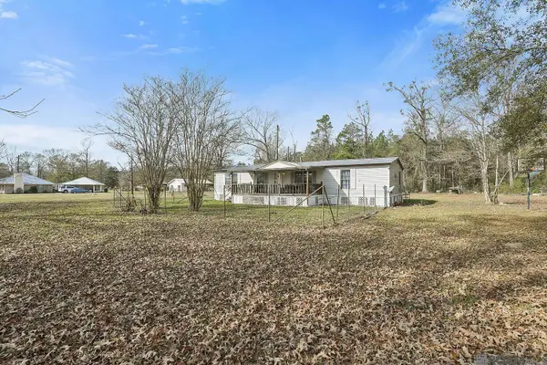 18037 Little Rd, Livingston, LA 70754