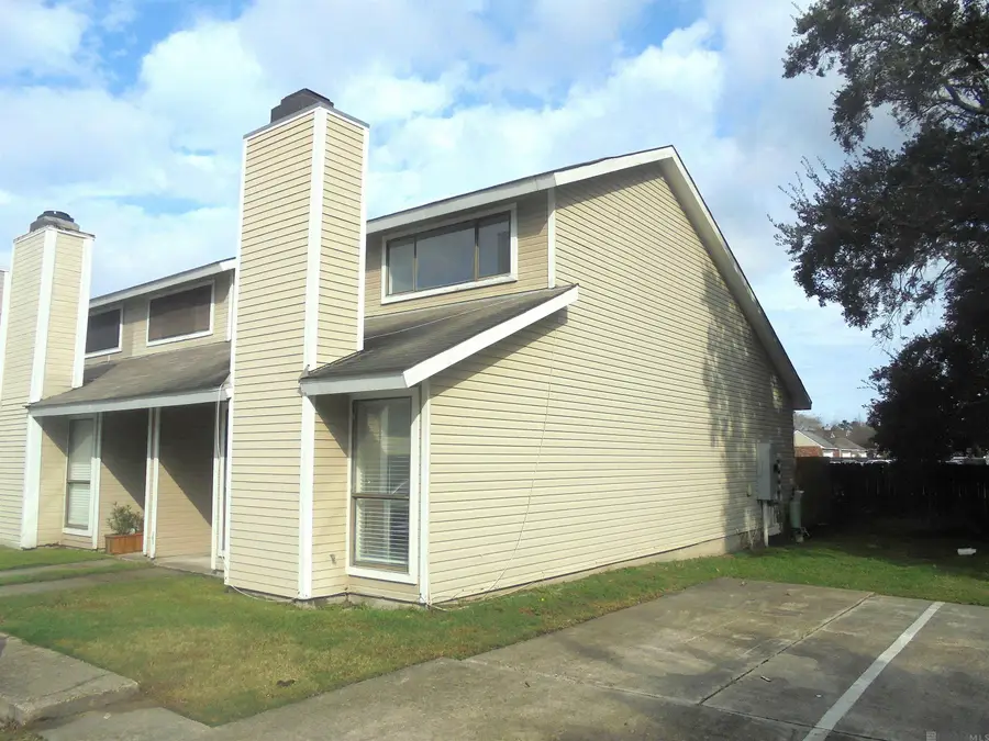 9635 Siegen Ln, Village Saint George, LA 70810 - Image #2