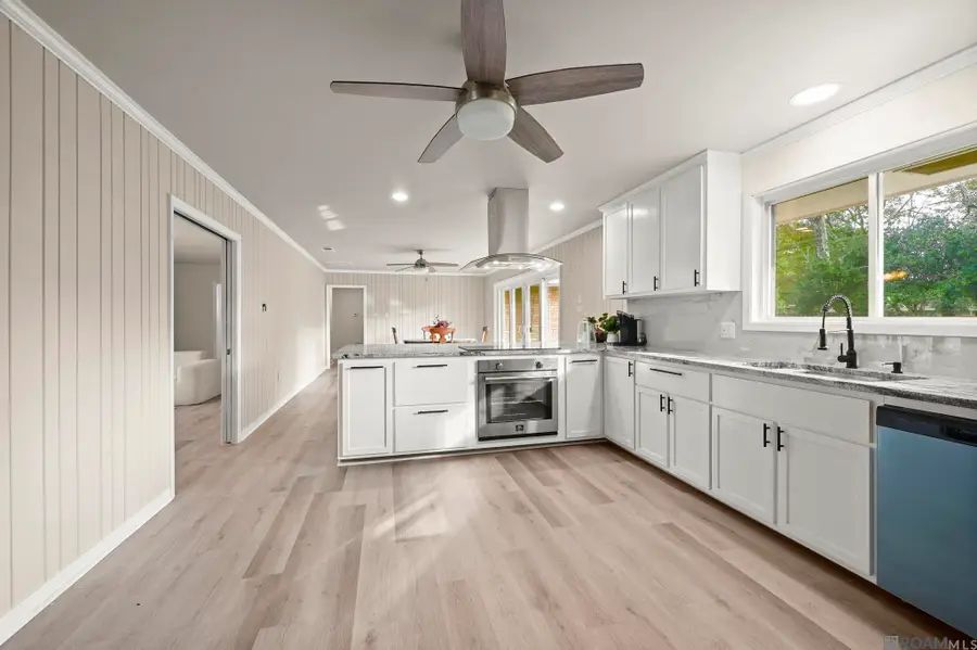 555 Woodhaven St, Baton Rouge, LA 70815 - #2