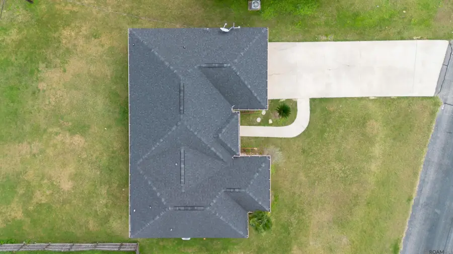 18036 Judith Dr, Zachary, LA 70791 - #3