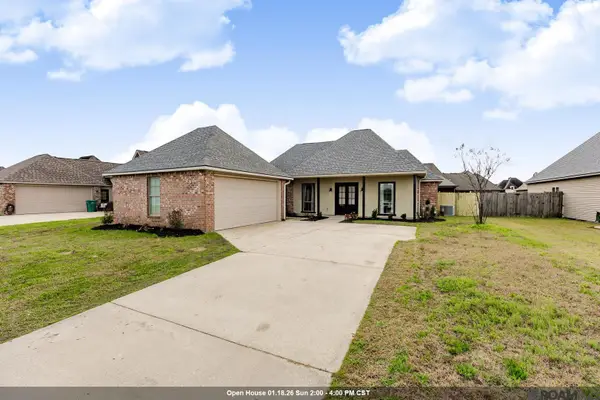 13366 Autumn Run Dr, Walker, LA 70785