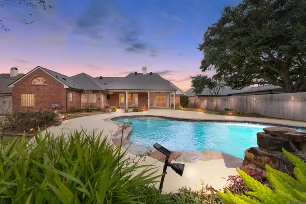 10814 Ramblewood Dr, Baton Rouge, LA 70810