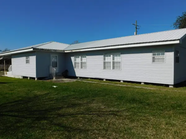 123 Chouest Lane, Golden Meadow, LA 70357