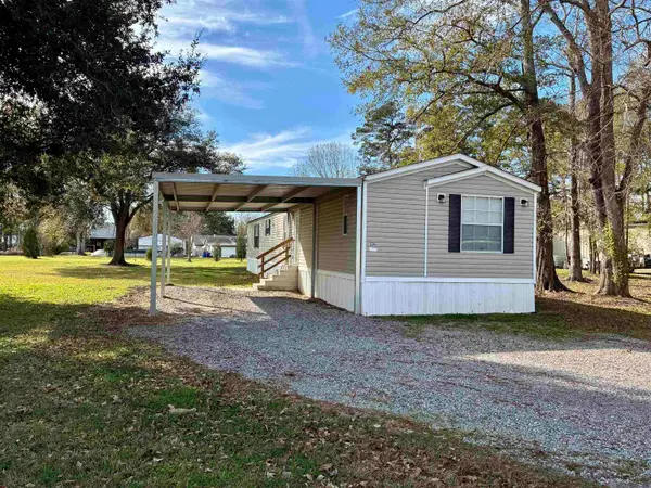 17595 Joe Sevario Rd, Prairieville, LA 70769