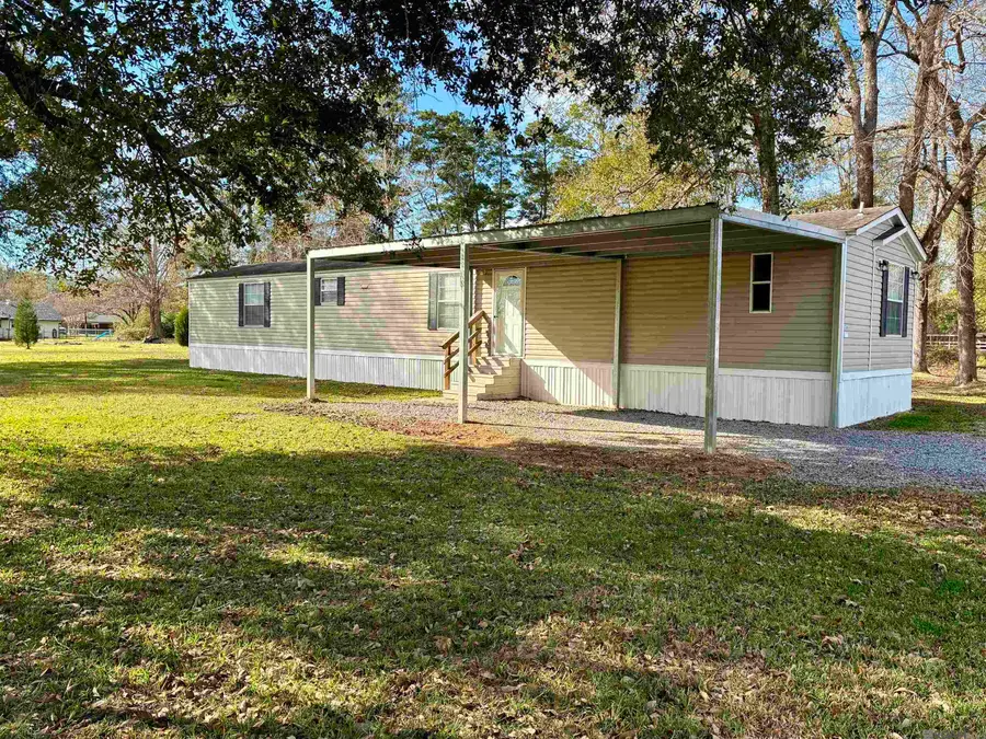 17595 Joe Sevario Rd, Prairieville, LA 70769 - Image #2