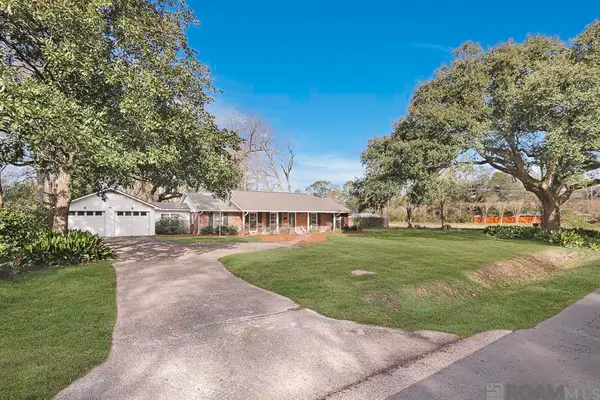 465 Albert Hart Dr, Baton Rouge, LA 70808