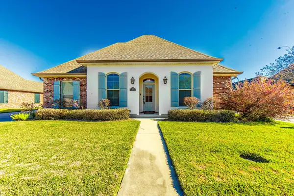 317 Brentwood Dr, Houma, LA 70360