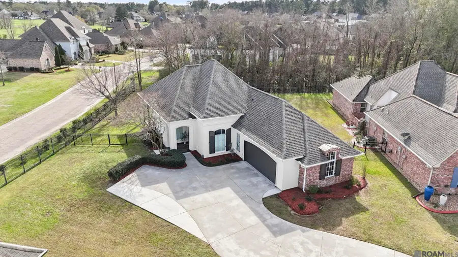 25836 Royal Troon Ave, Denham Springs, LA 70726 - Image #2