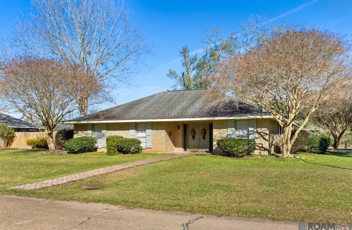 717 Tom Dr, Denham Springs, LA 70726 - Image #1