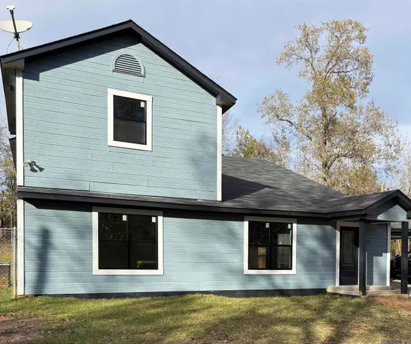 227 White Rd, Frierson, LA 71027