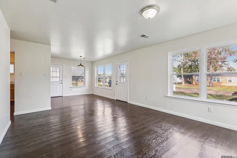 4524 Sycamore St, Baton Rouge, LA 70805 - Image #2