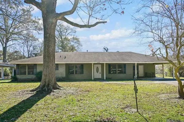 9384 S Riveroaks Dr, Baton Rouge, LA 70815