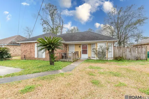 57715 Revilletown Dr, Plaquemine, LA 70764