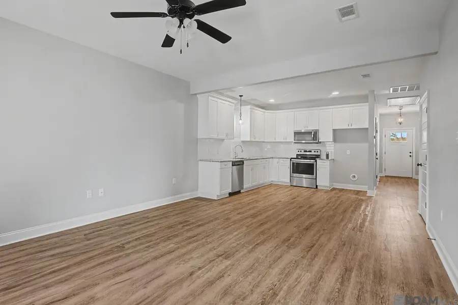 9900 Country Club Dr, Denham Springs, LA 70726 - Image #2