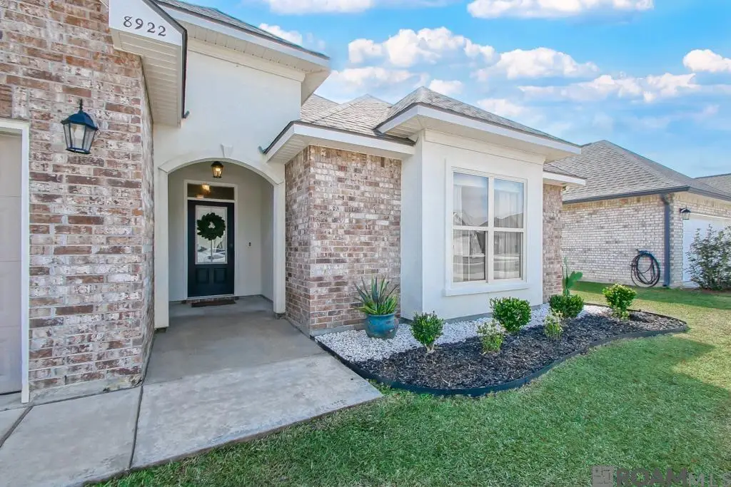 8922 Dalwood Dr, Denham Springs, LA 70726 - Image #1