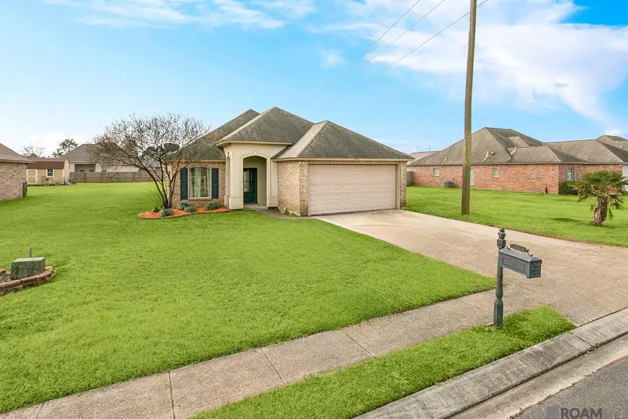 3883 Plantation Ridge Dr, Addis, LA 70710 - #3